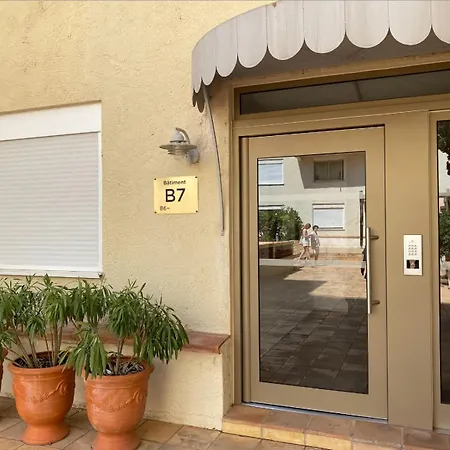 4 P Avec Grande Terrasse, Piscine, Parking Dans Tropez Centre * Σαιν-Τροπέ